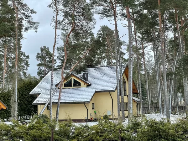 Vētras seku likvidēšana izmantojot celtni